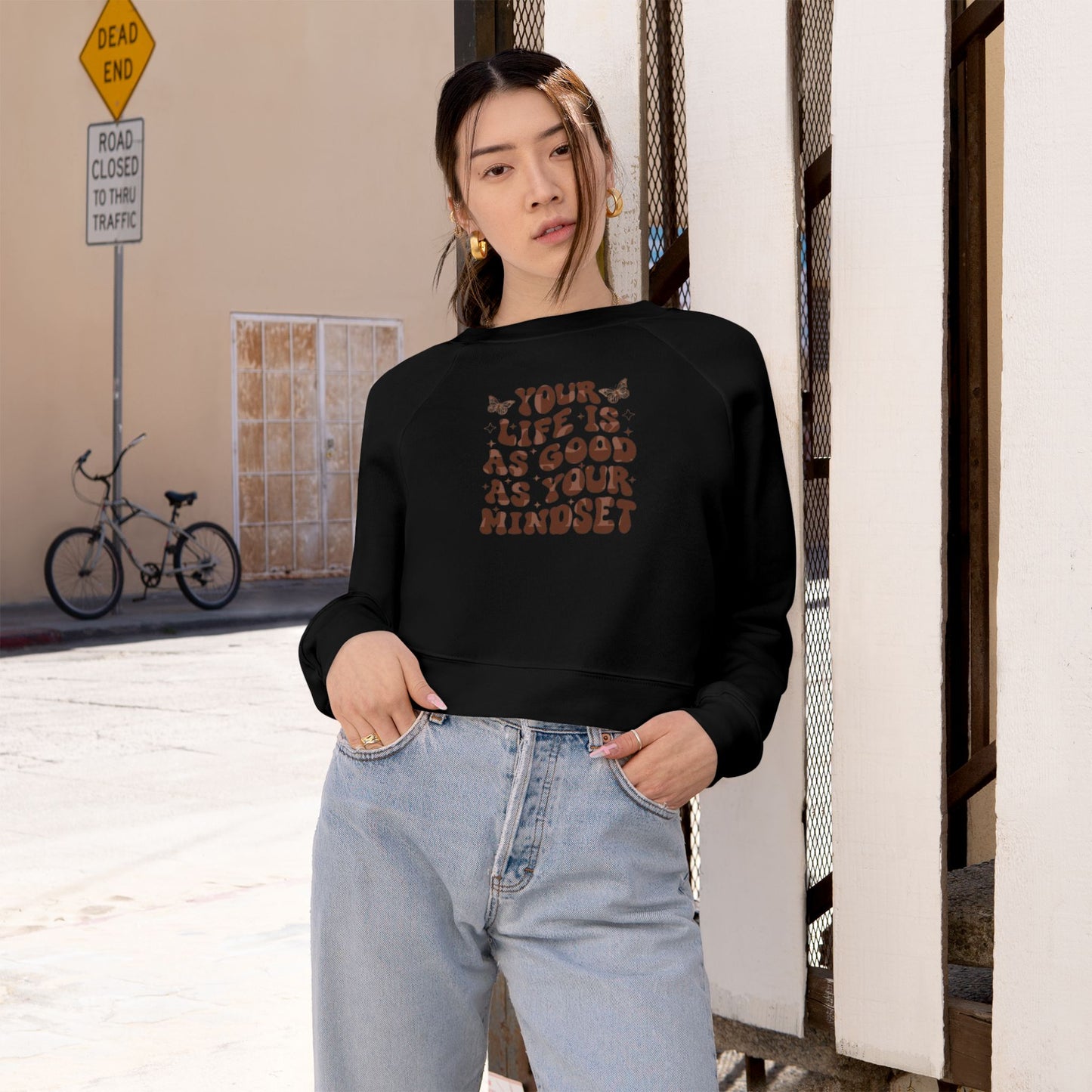 Cropped Pullover — "Your life Is As Good As Your Mindset" Retro Floral